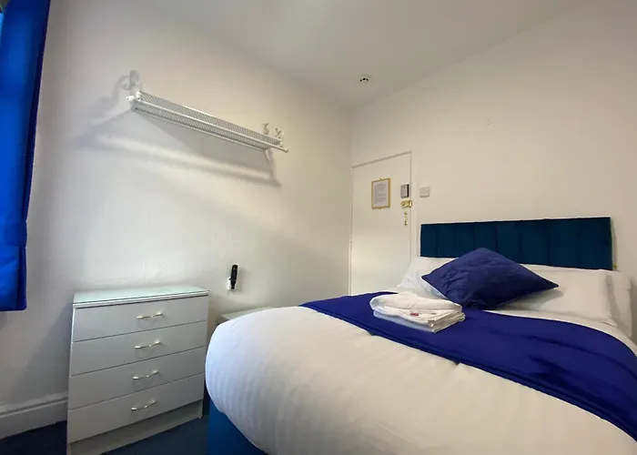 New AthenaAirport Hotel